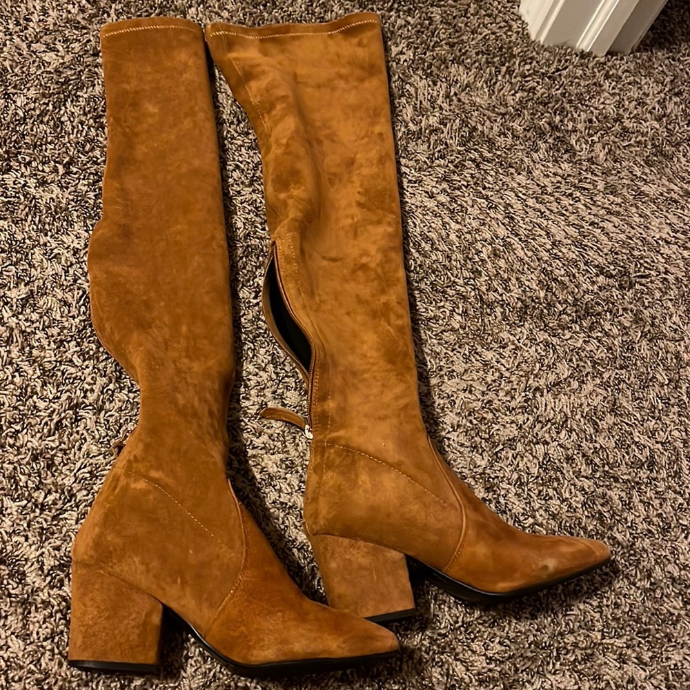 Over the knee boots fits size 7